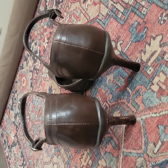 Kenneth Cole Reaction Dark Brown Leather Pumps Ankle Strap Heel - Picture 2 of 4